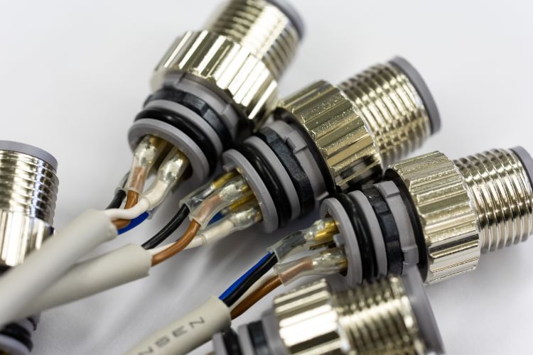 Wire,Being,Processed,To,Connect,To,A,Machine